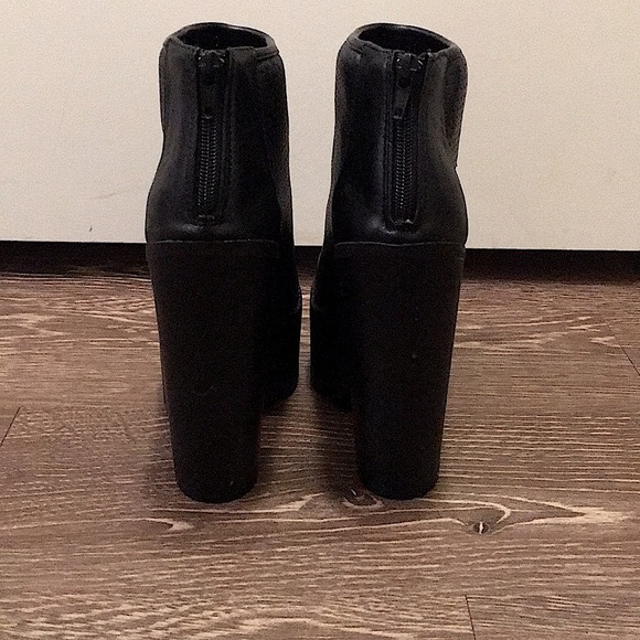 Platform peep toe booties - Picture 4 of 7